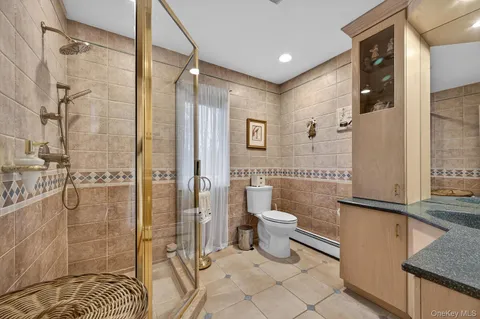 a livingroom with furniture