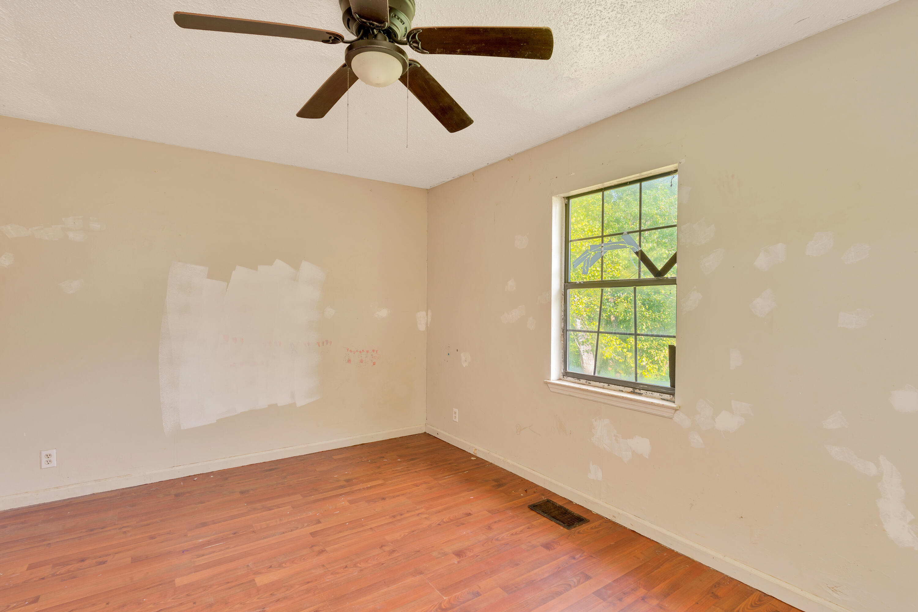 5111 Mark Brown Road Northeast Dalton, GA 30721 - Photo 12 of 26 5111-Mark-Browd-Rd-NE-High-Res-Photos-12
