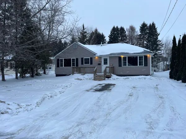 $219,900 | 8 Lincoln Street, Presque Isle, ME 04769