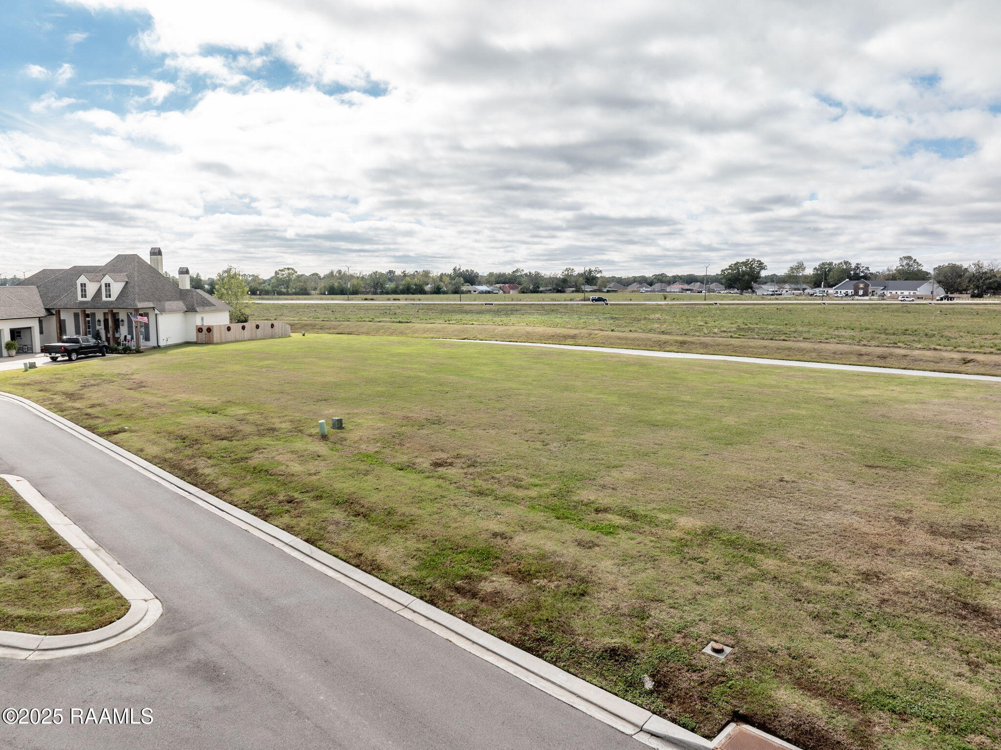 114 Breakers Way Scott, LA 70506 - Photo 2 of 11 1-web-or-mls-DJI_20251203014027_0164_D