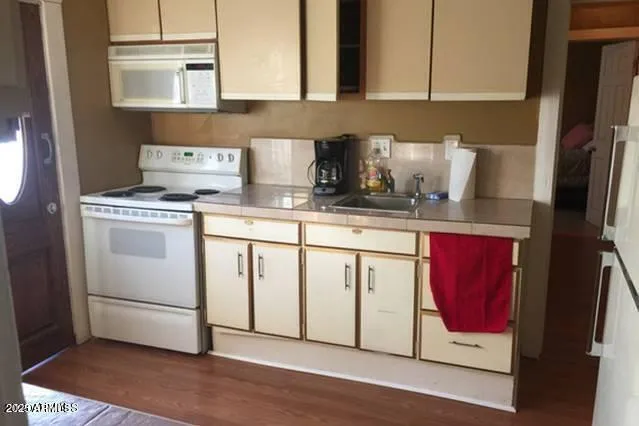 $1,050 | 328 North 11th Place, Unit B, Phoenix, AZ 85006