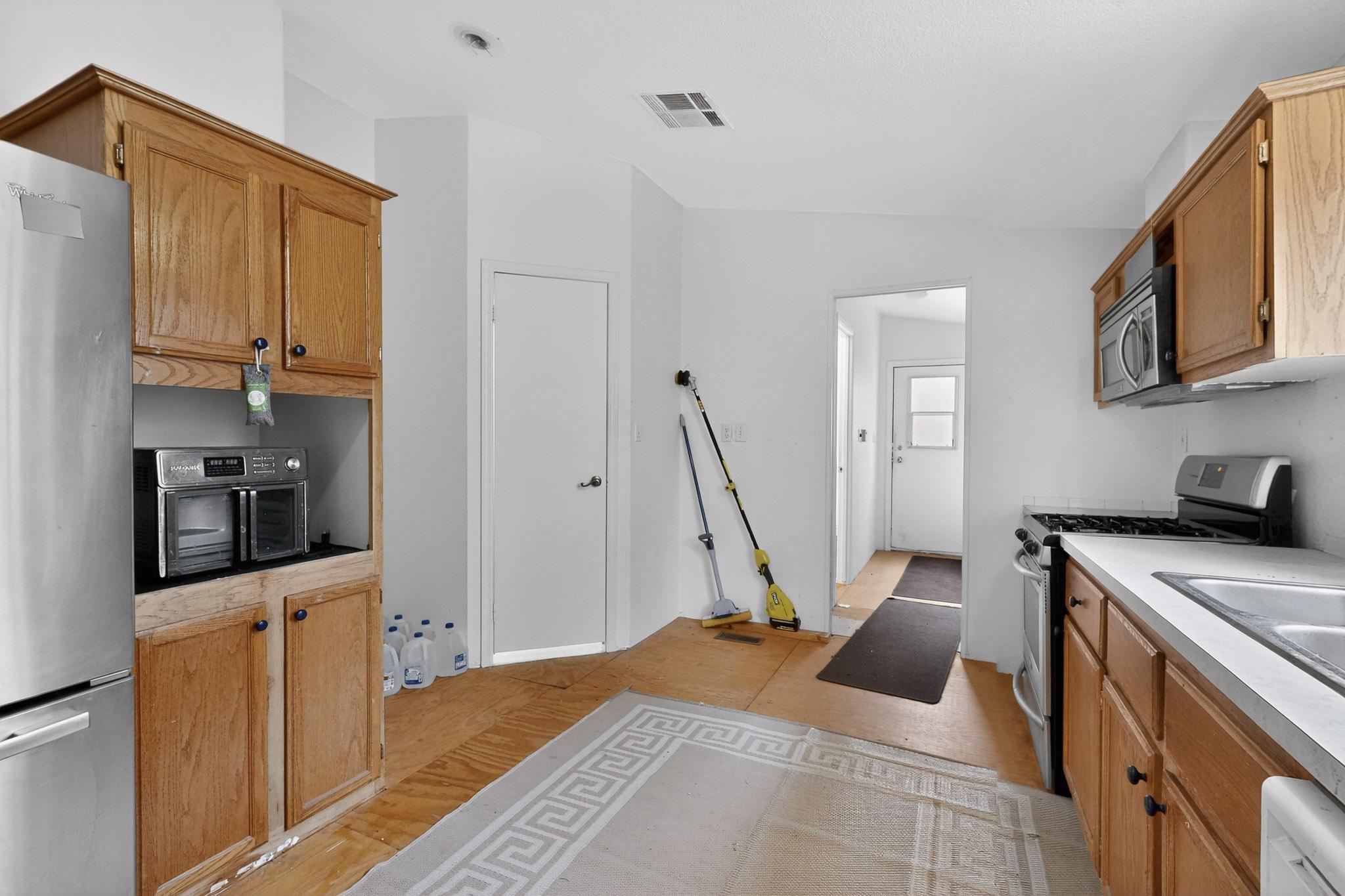 82 Jesse James Road Edgewood, NM 87015 - Photo 5 of 46 Gallery Image 5