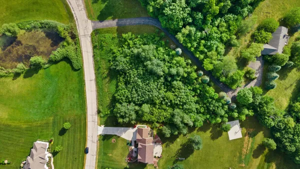 $190,000 | S63W22755 Garrett Drive, Vernon, WI 53189
