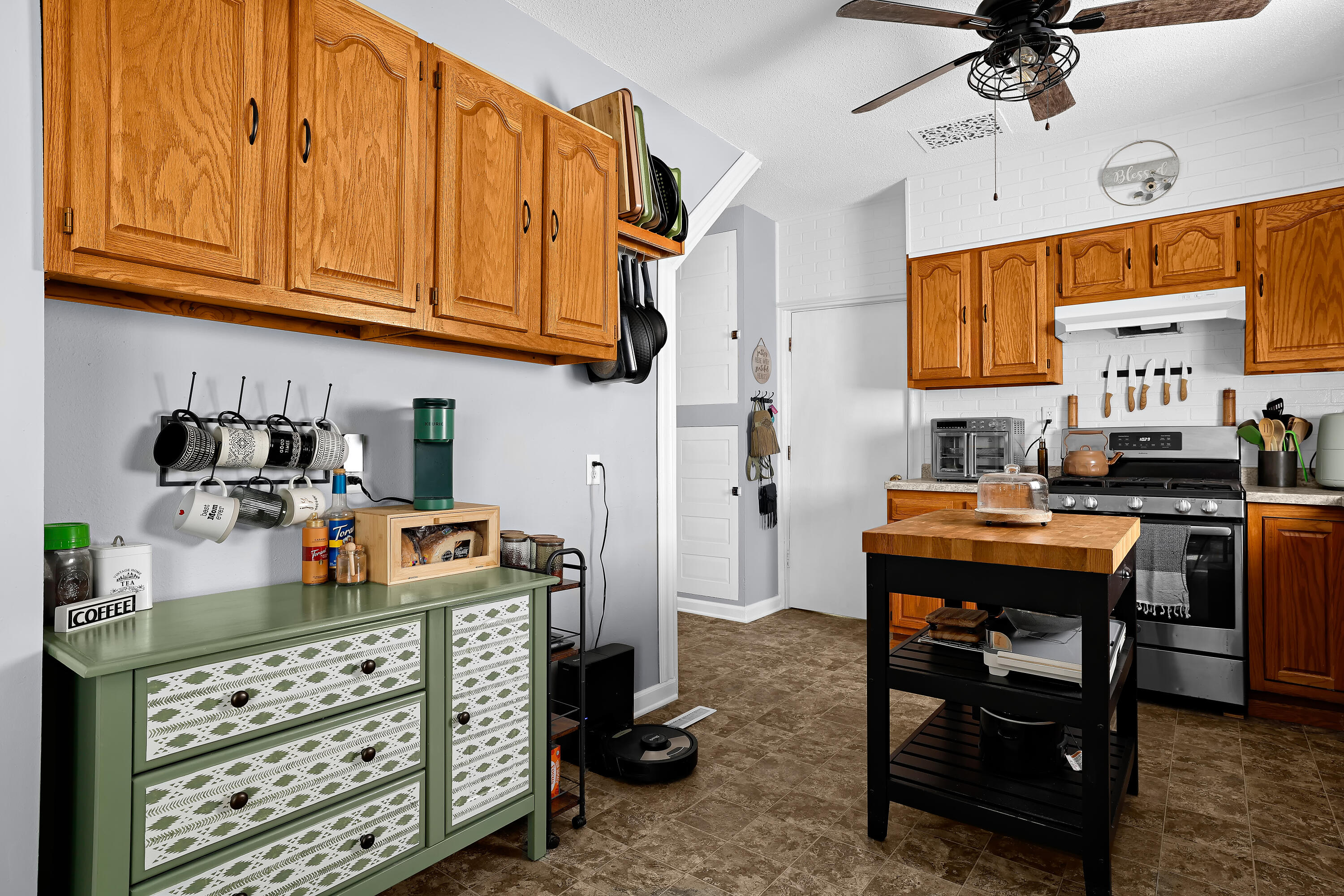 20048 West Mill Road Green Lake, WI 54941 - Photo 7 of 28 Kitchen