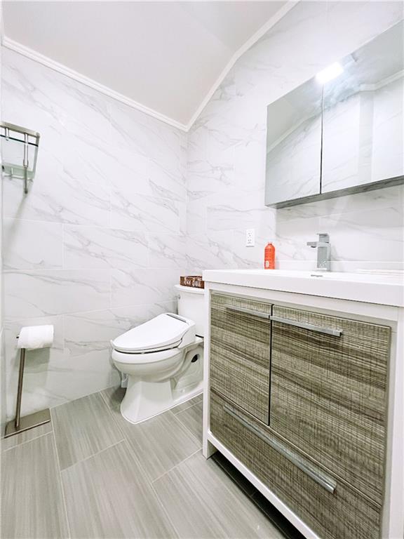 25 Rome Avenue Staten Island, NY 10304 - Photo 26 of 37 Gallery Image 26