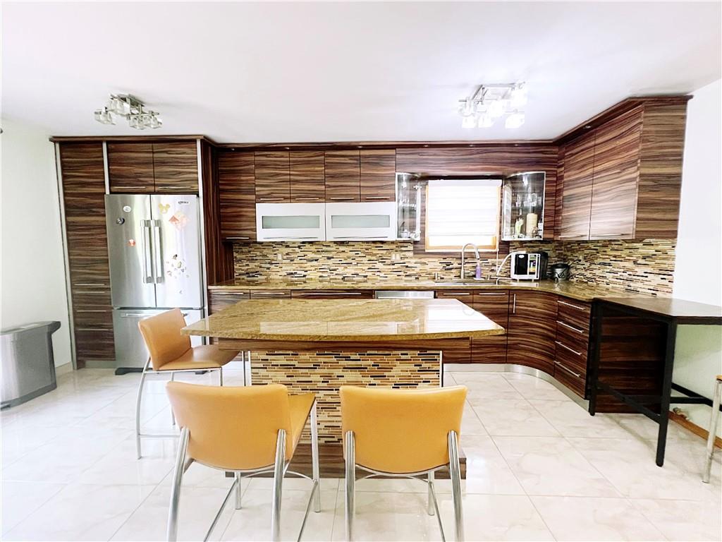 25 Rome Avenue Staten Island, NY 10304 - Photo 10 of 37 Gallery Image 10