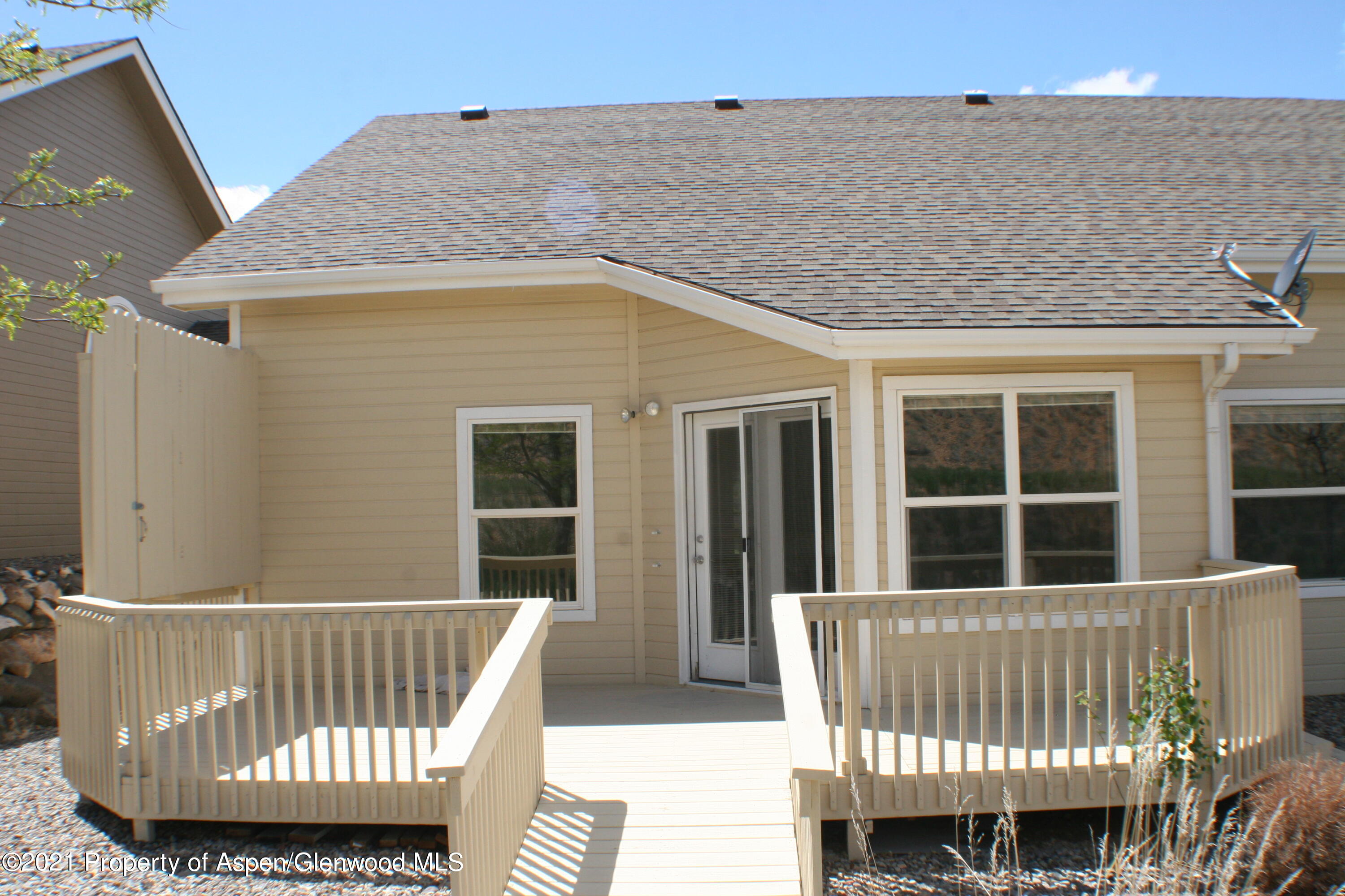 141 South Ridge Court Parachute, CO 81635 - Photo 35 of 37 Back deck 1