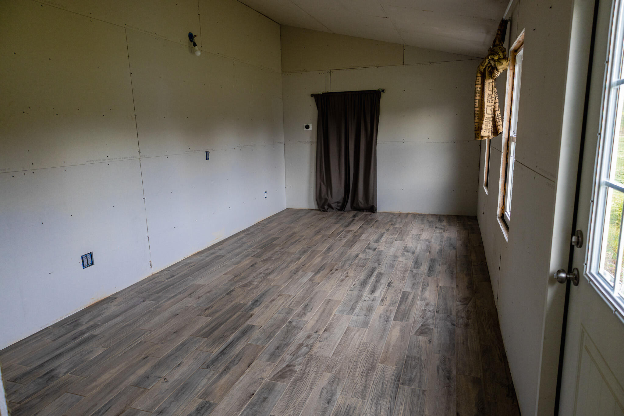 151 South Chester Road Lincoln, ME 04457 - Photo 9 of 13 4