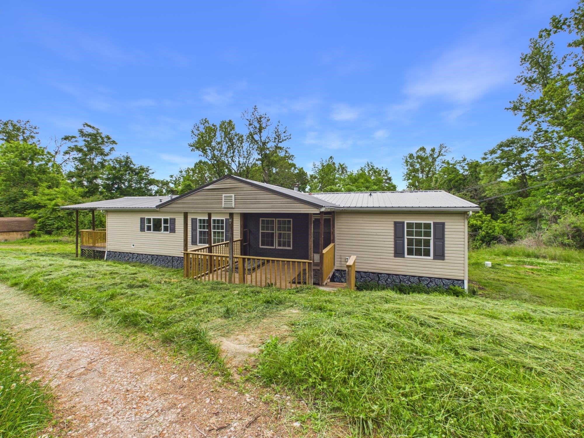 351 Mobile City Road Huntington, WV 25702 - Photo 20 of 21 Gallery Image 20