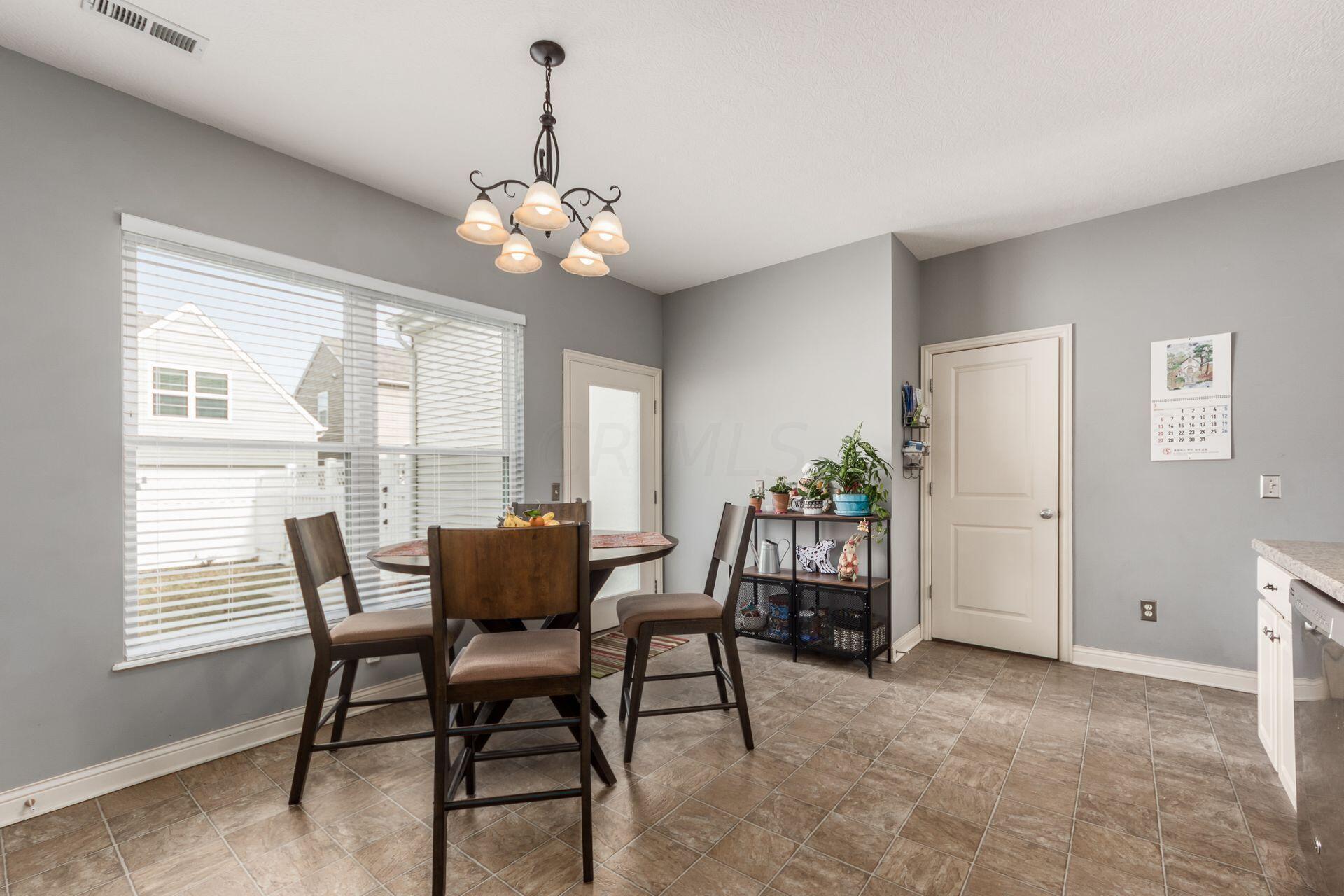 5892 McInnis Road Dublin, OH 43016 - Photo 13 of 33 Eating Area
