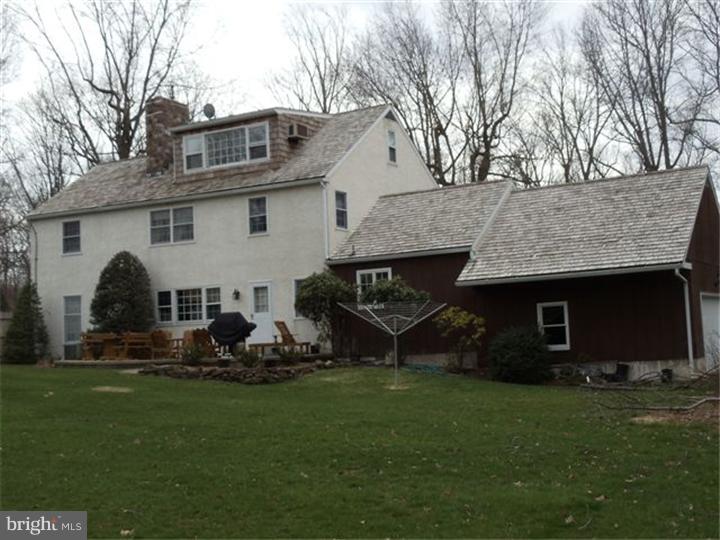 151 Gwynedd Manor Road North Wales, PA 19454 - Photo 2 of 8 Exterior Back