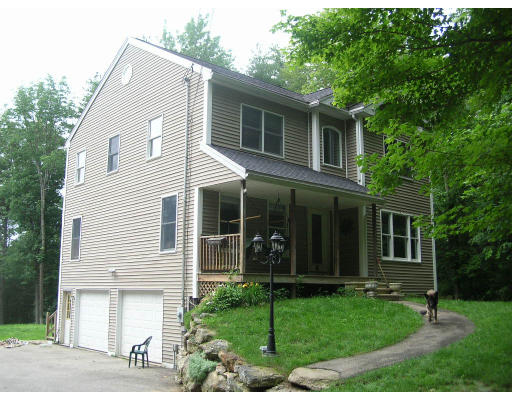 22 Carpenter Hill Road Charlton, MA 01507 - Photo 1 of 10 Gallery Image 1