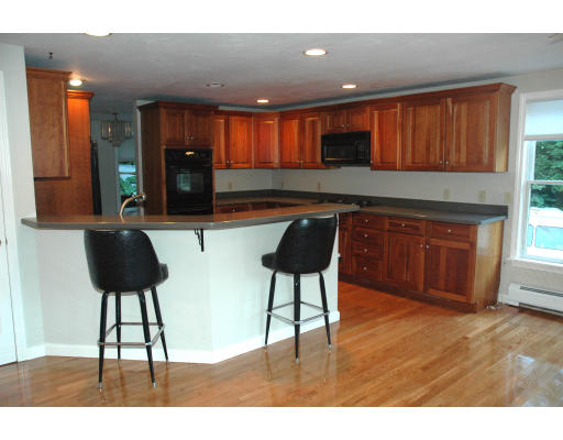 22 Carpenter Hill Road Charlton, MA 01507 - Photo 5 of 10 Gallery Image 5