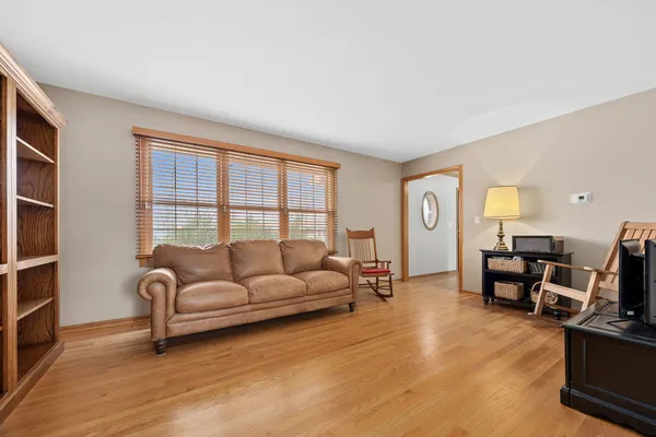 $459,900 | 1334 Walsh Drive, Yorkville, IL 60560
