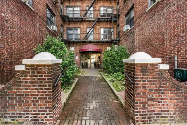 $485,000 | 72-34 Austin Street, Unit F10 | Forest Hills
