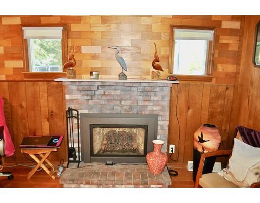 22 Ash Street Wareham, MA 02571 - Photo 6 of 23 Gallery Image 6