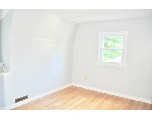 22 Ash Street Wareham, MA 02571 - Photo 8 of 23 Gallery Image 8
