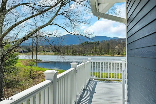 $1,170,000 | 145 Rockefeller Lake Road, Cairo, NY 12413