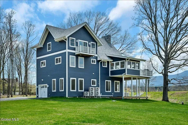 $1,170,000 | 145 Rockefeller Lake Road, Cairo, NY 12413