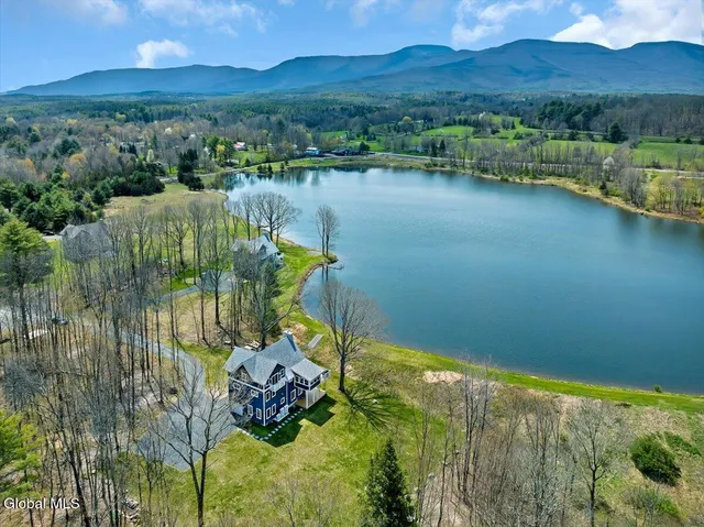 $1,170,000 | 145 Rockefeller Lake Road, Cairo, NY 12413