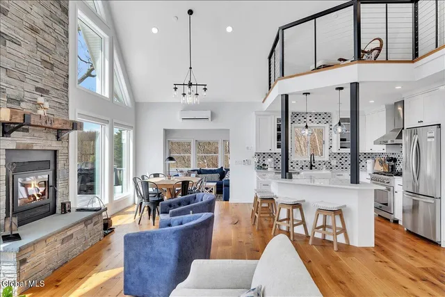 $1,170,000 | 145 Rockefeller Lake Road, Cairo, NY 12413