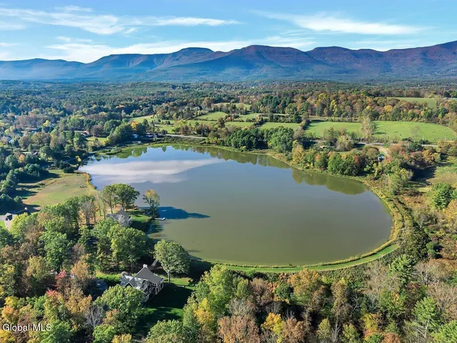 $1,170,000 | 145 Rockefeller Lake Road, Cairo, NY 12413