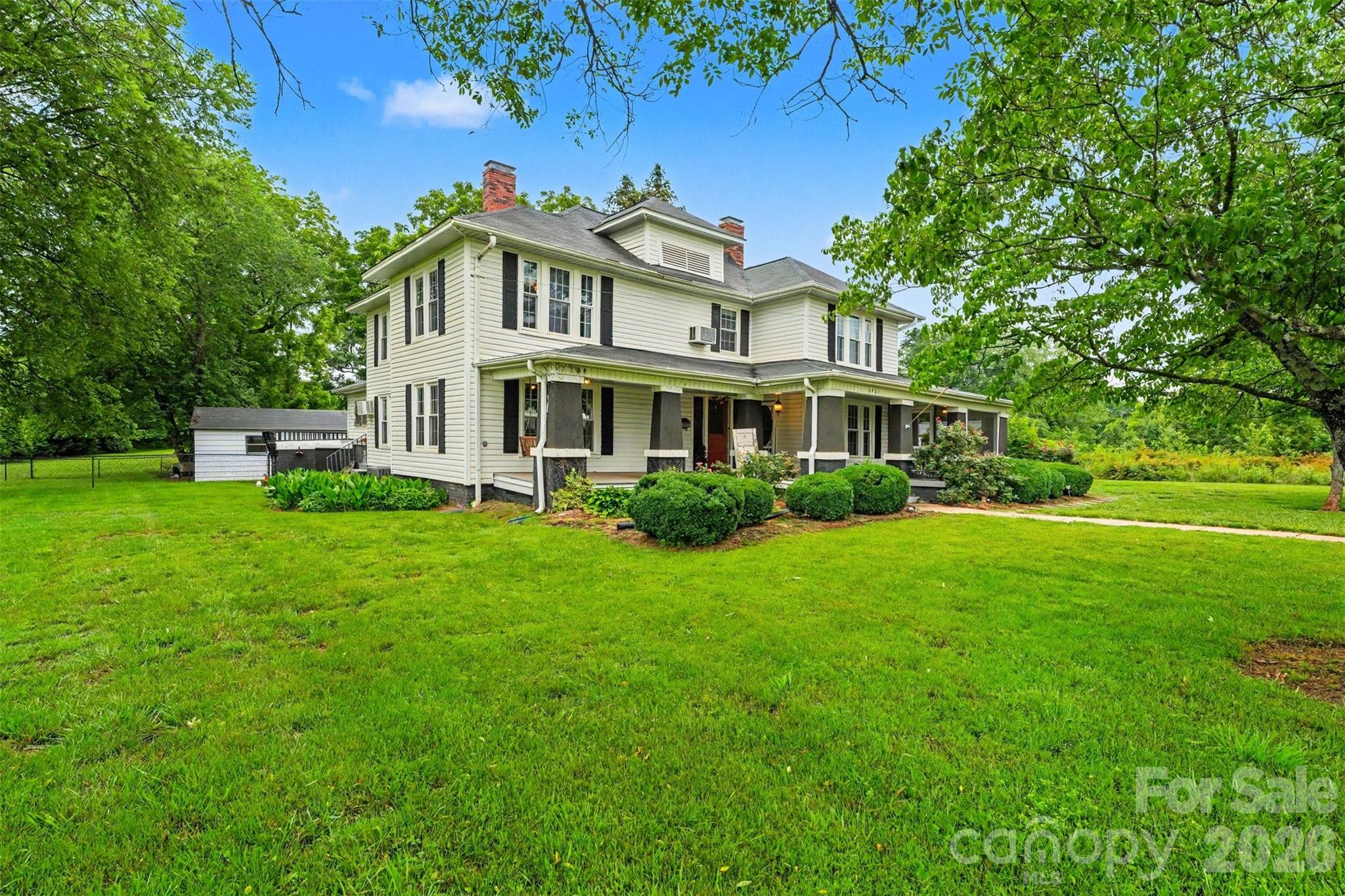 2461 Startown Road Newton, NC 28658 - Photo 3 of 29