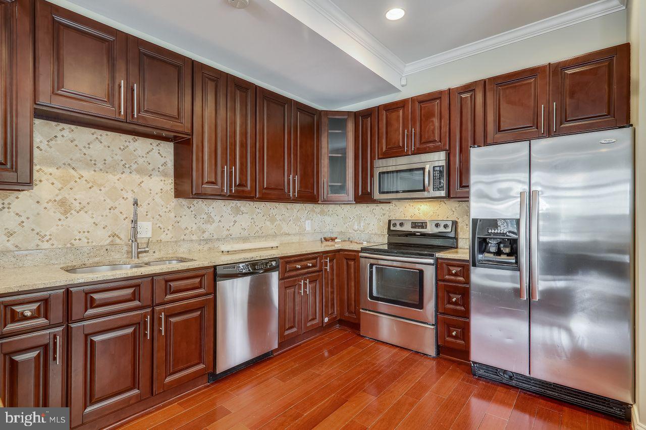 834 7th Street Northeast Washington, DC 20002 - Photo 11 of 32