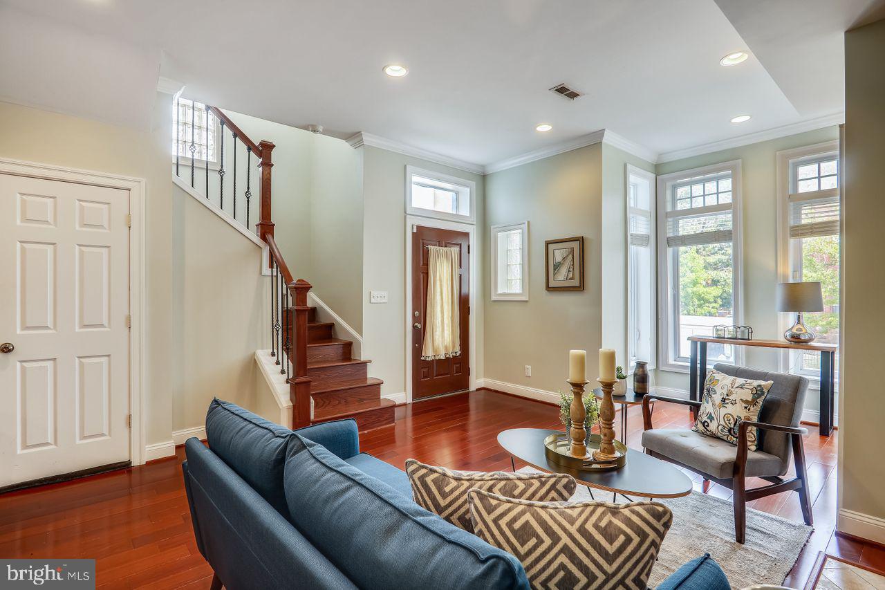 834 7th Street Northeast Washington, DC 20002 - Photo 13 of 32 Windows Galore on this Corner Property