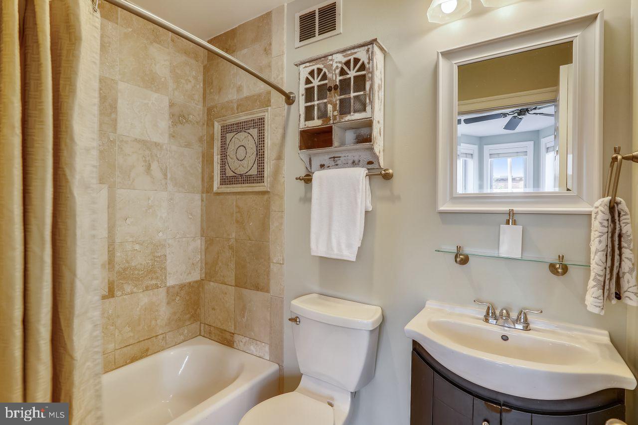 834 7th Street Northeast Washington, DC 20002 - Photo 18 of 32