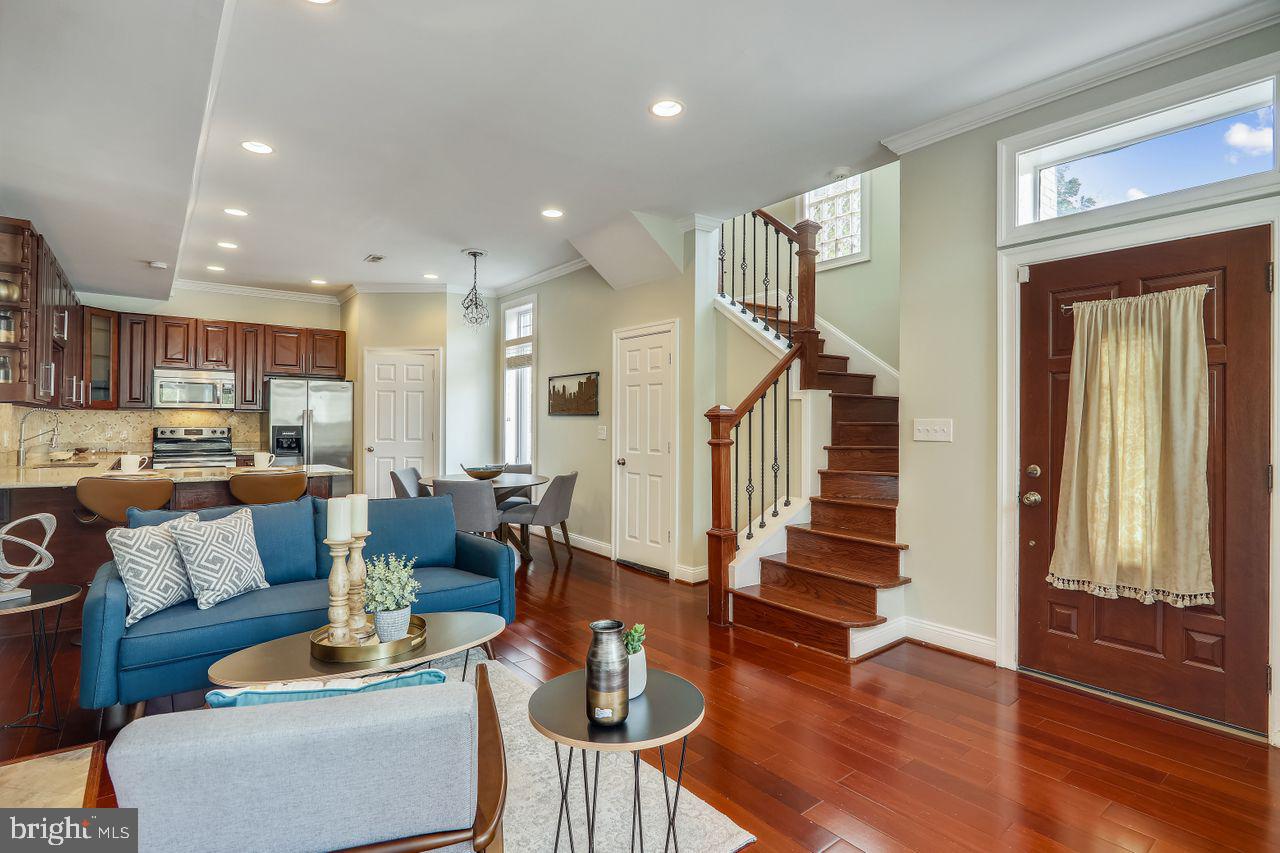 834 7th Street Northeast Washington, DC 20002 - Photo 3 of 32