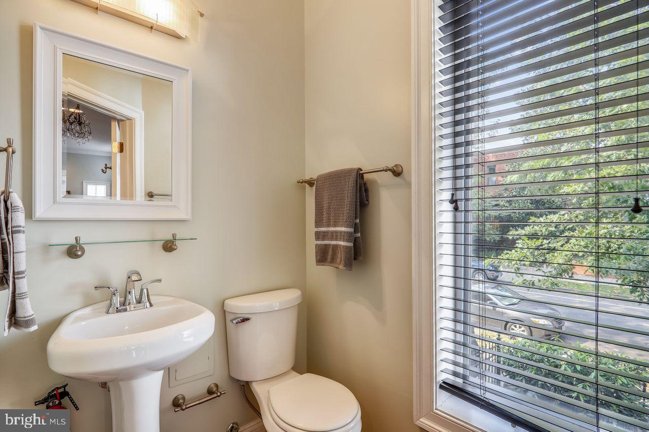 834 7th Street Northeast Washington, DC 20002 - Photo 9 of 32 First Floor Half Bath