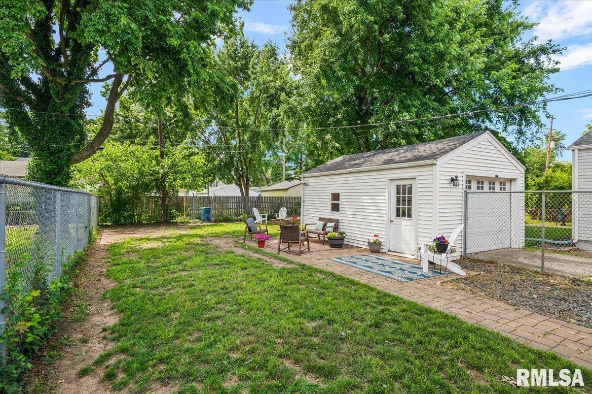 1713 Holmes Avenue Springfield, IL 62704 - Photo 26 of 30