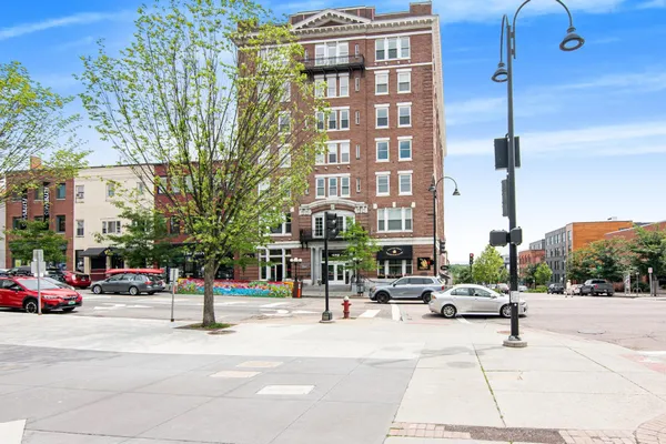 $215,000 | 131 Main Street, Unit 407, Burlington, VT 05401