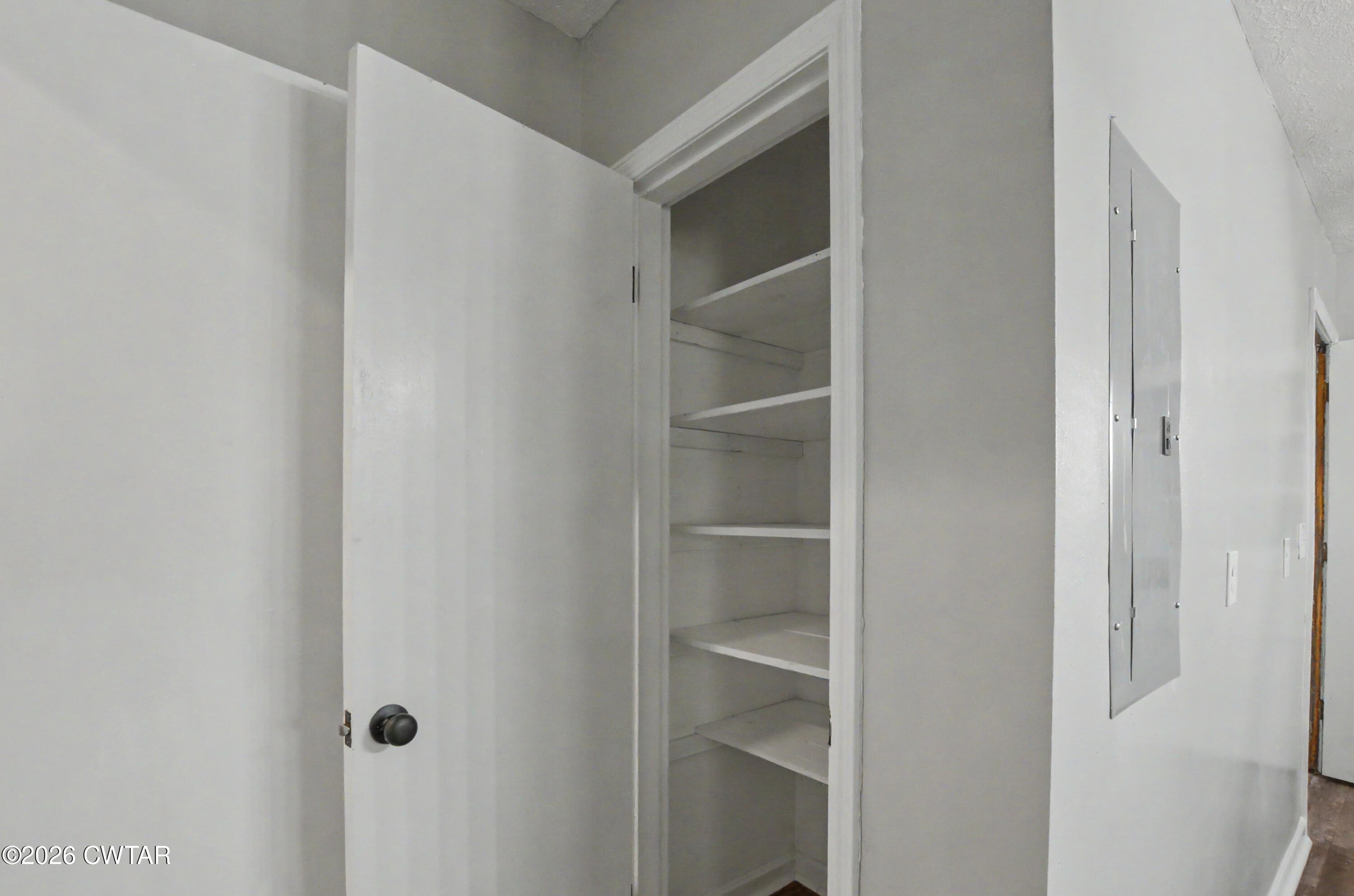4177 Gum Flat Road Bells, TN 38006 - Photo 18 of 30 a view of a hallway