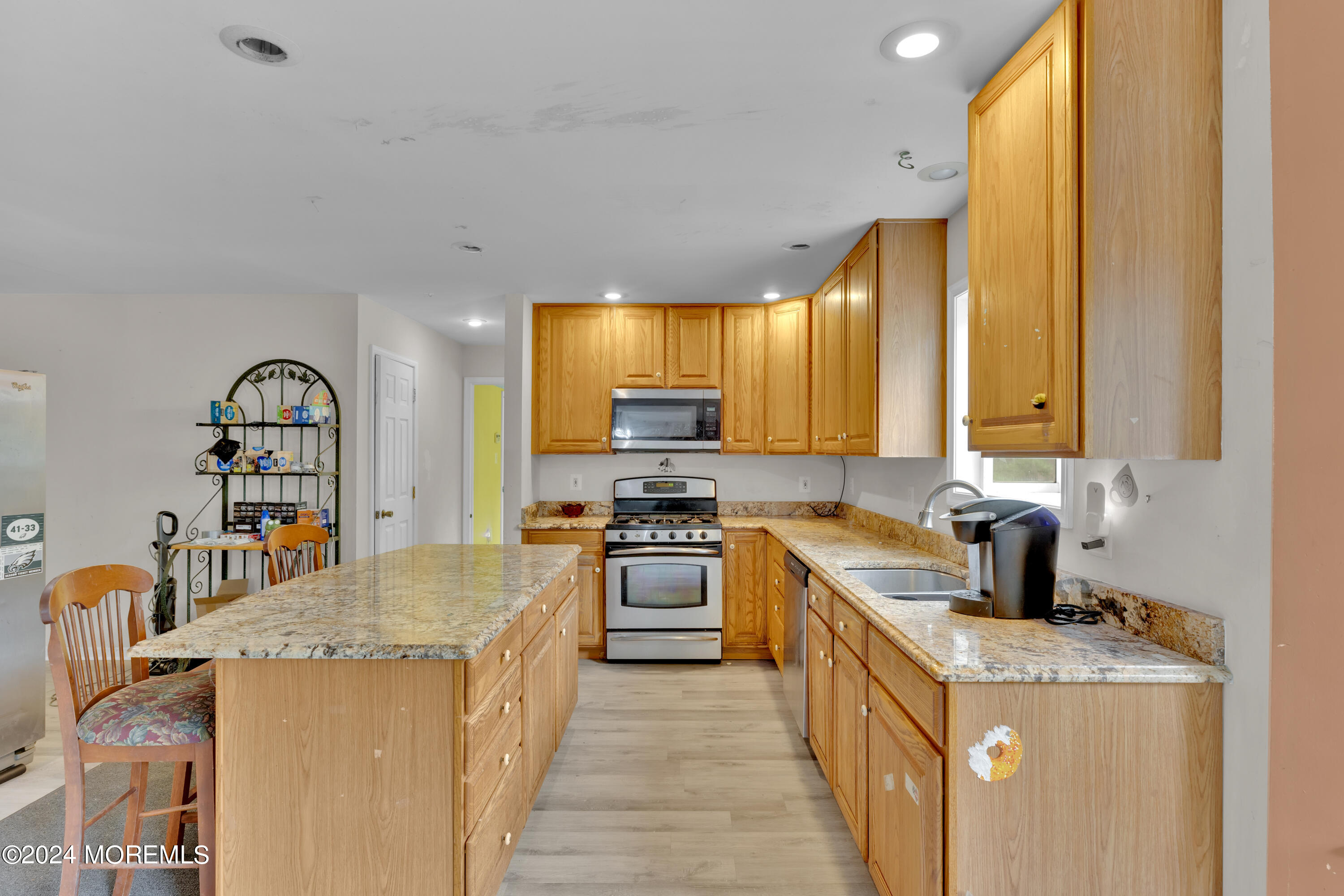 8 Hillcrest Drive Tabernacle, NJ 08088 - Photo 12 of 20 7K8A3895