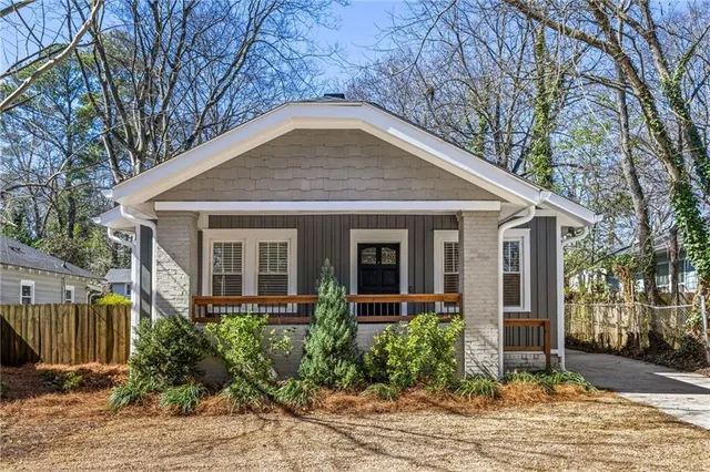 a front view of house with yard