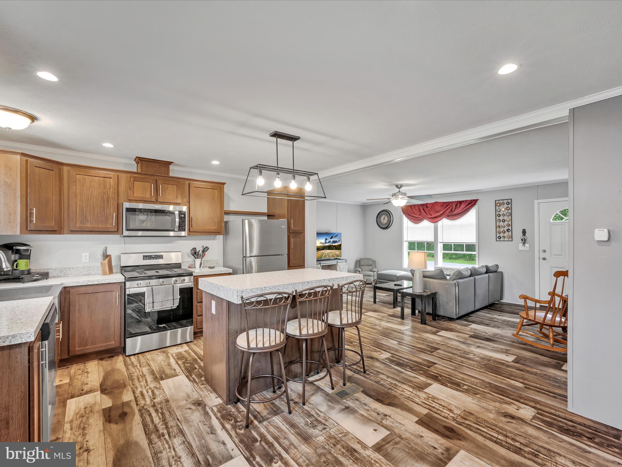 95 Spring Garden Estates Carlisle, PA 17015 - Photo 8 of 26 Eat-In-Kitchen