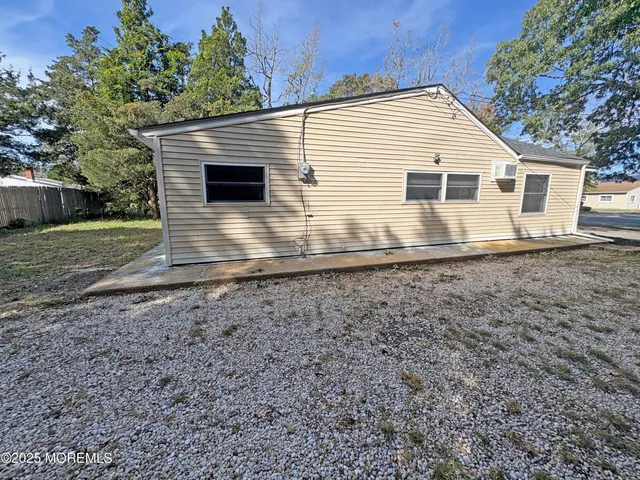 $299,900 | 805 Beach Boulevard, Forked River, NJ 08731