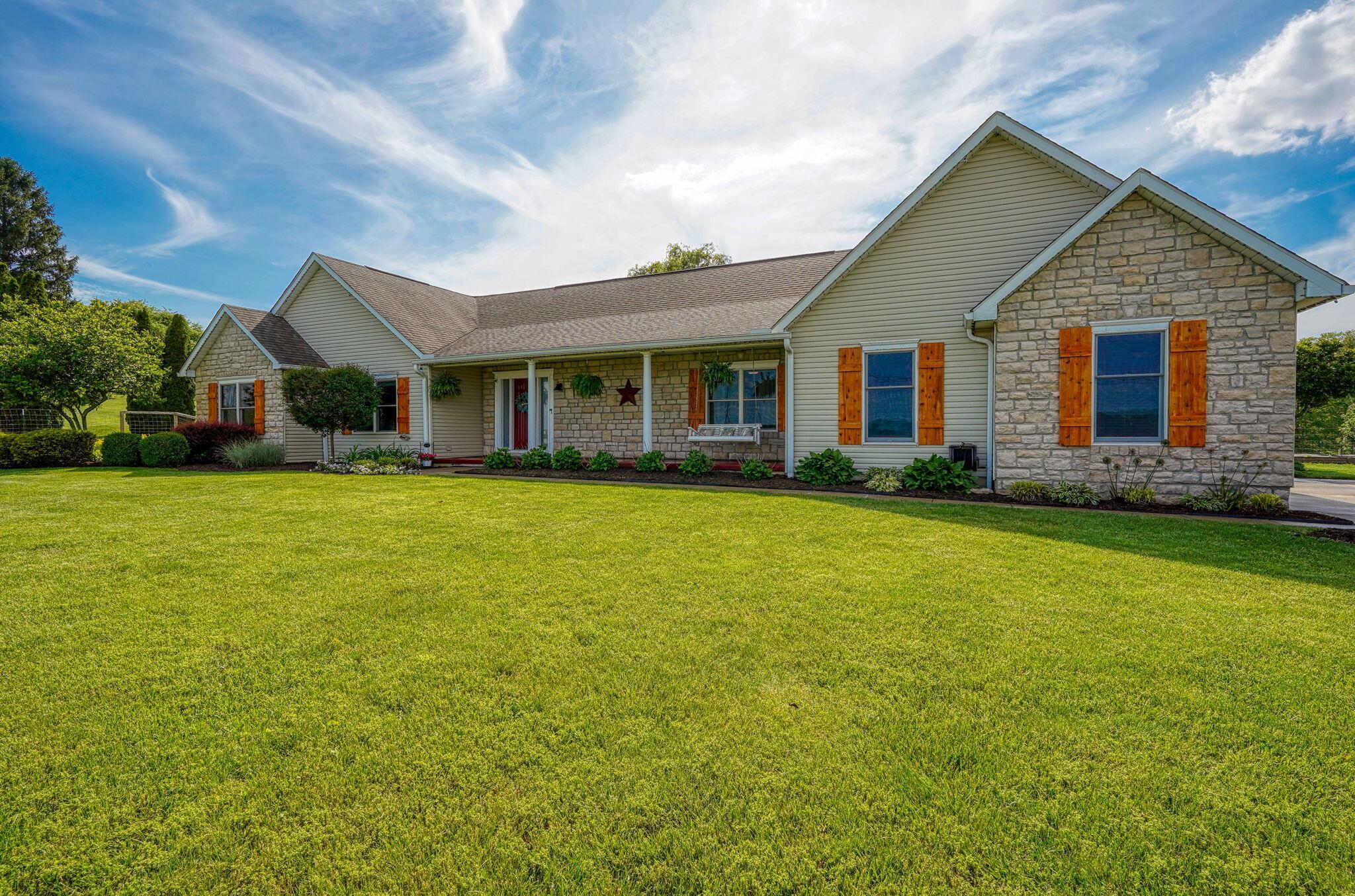 1899 Lamb Road Northwest Carroll, OH 43112 - Photo 4 of 95 1899 Lamb Rd (3)