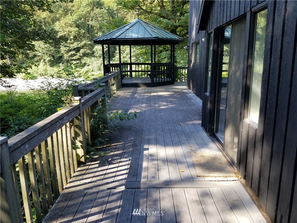 53718 State Rte 2 Gold Bar, WA 98251 - Photo 17 of 32 a view of outdoor space with porch