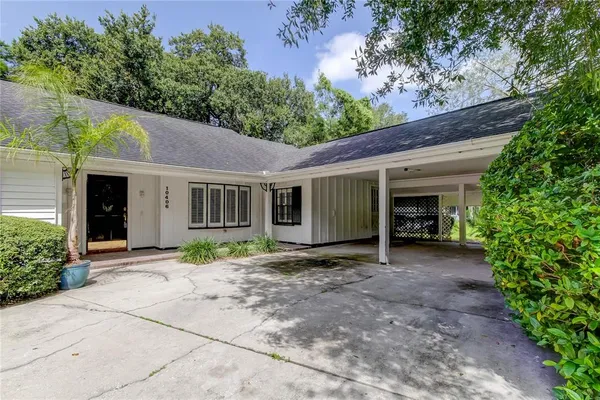$4,295 | 10406 Reclinata Lane, Tampa, FL 33618