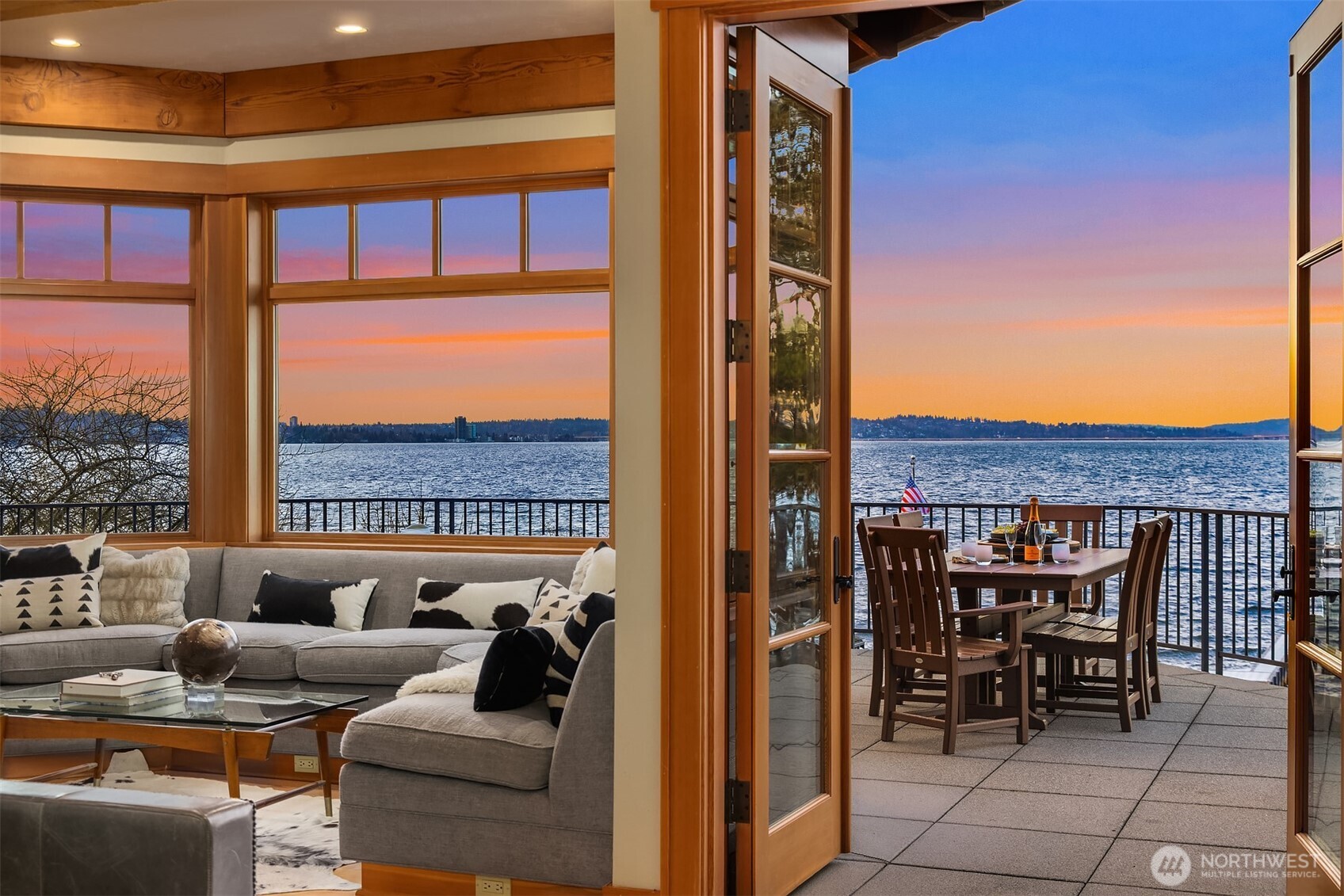 7010 North Mercer Way Mercer Island, WA 98040 - Photo 11 of 40 a balcony with furniture and city view