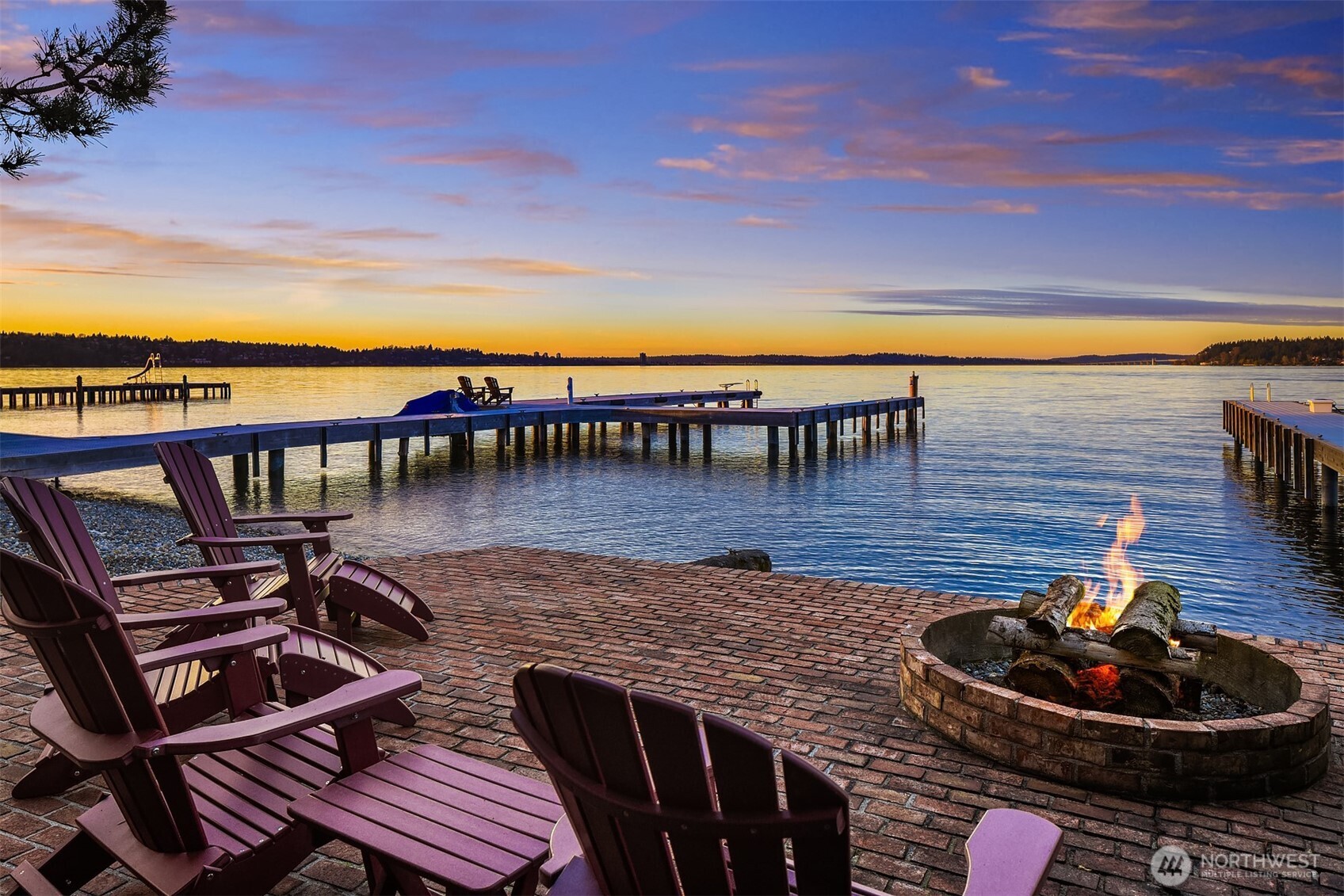 7010 North Mercer Way Mercer Island, WA 98040 - Photo 4 of 40 a outdoor view with a sitting space