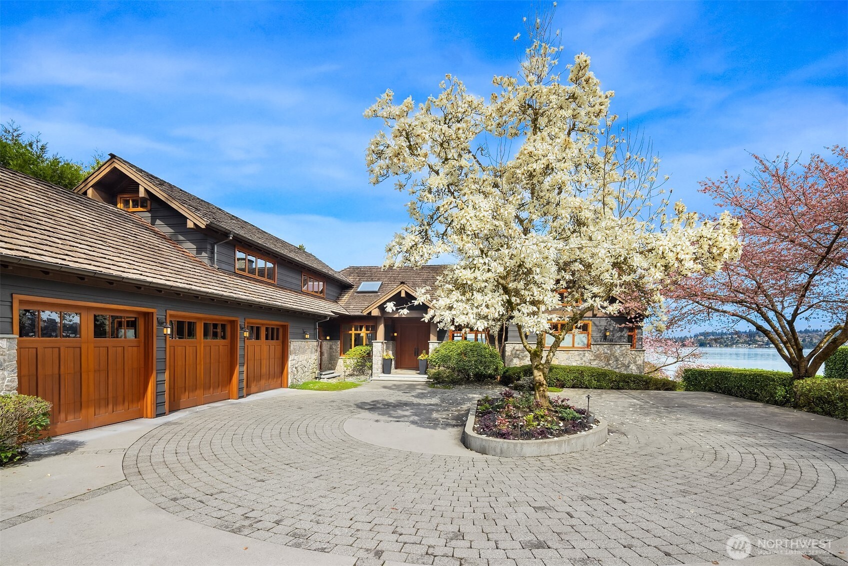 7010 North Mercer Way Mercer Island, WA 98040 - Photo 6 of 40 a front view of a house