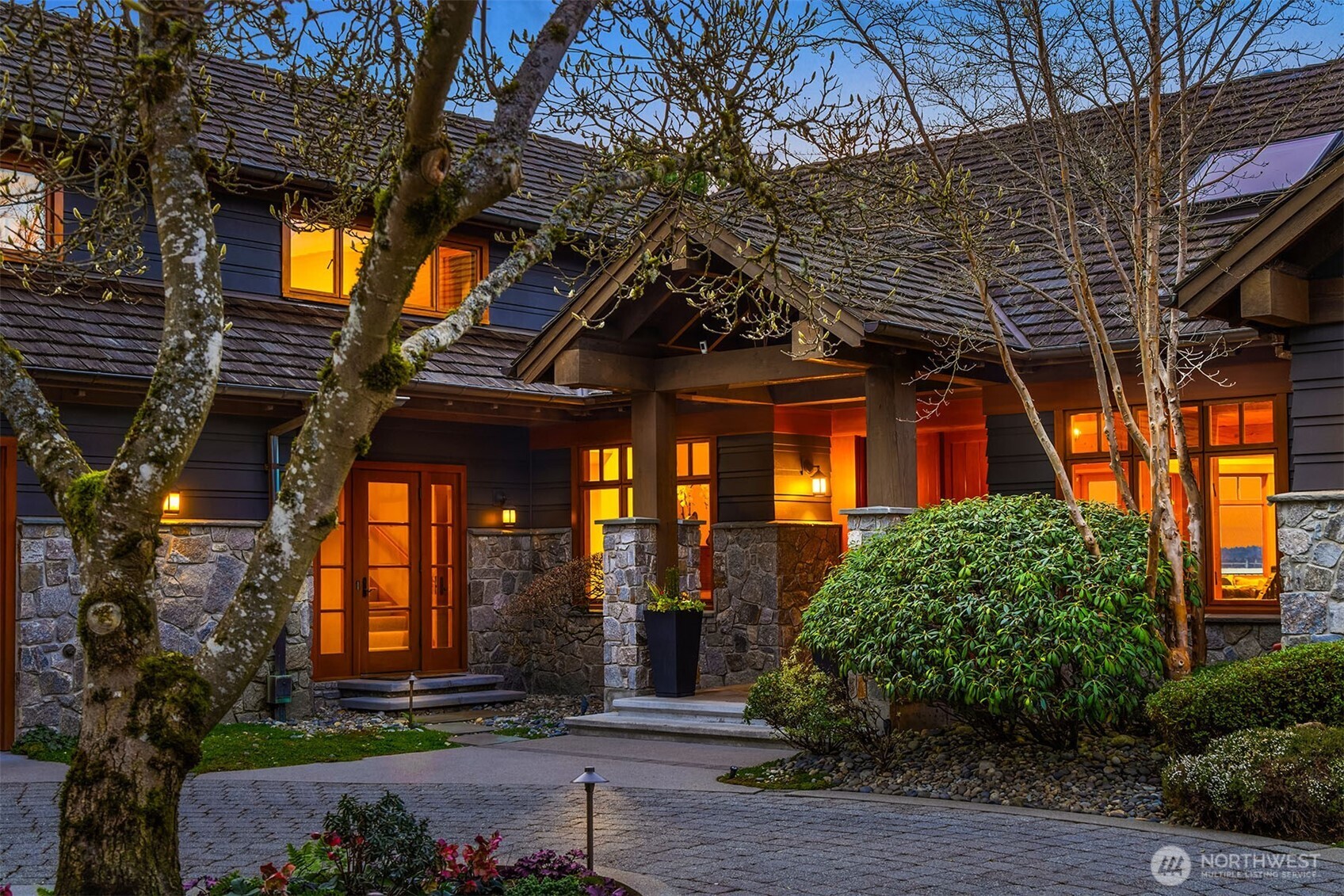 7010 North Mercer Way Mercer Island, WA 98040 - Photo 7 of 40 a front view of a house