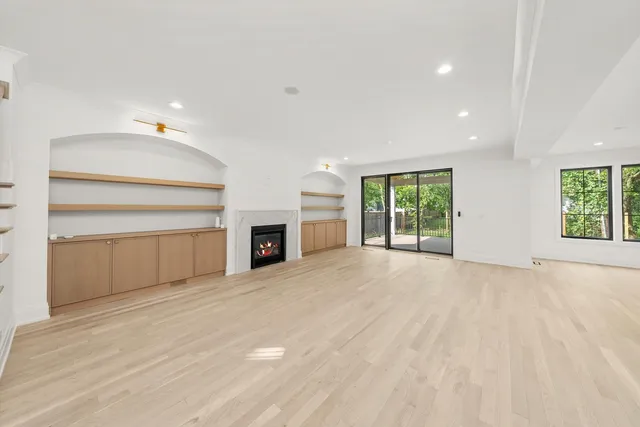 $1,899,900 | 338 Nottingham Avenue, Glenview, IL 60025