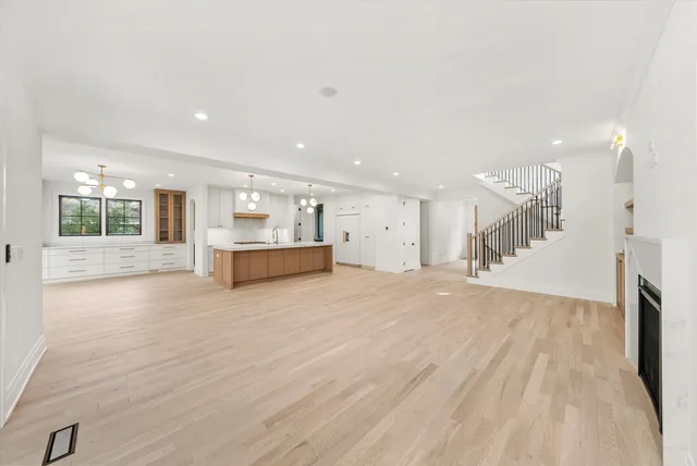 $1,899,900 | 338 Nottingham Avenue, Glenview, IL 60025