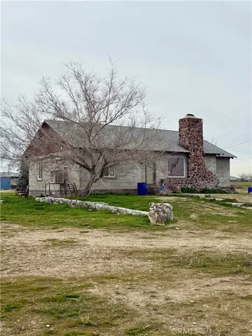 a house view with a swimming pool