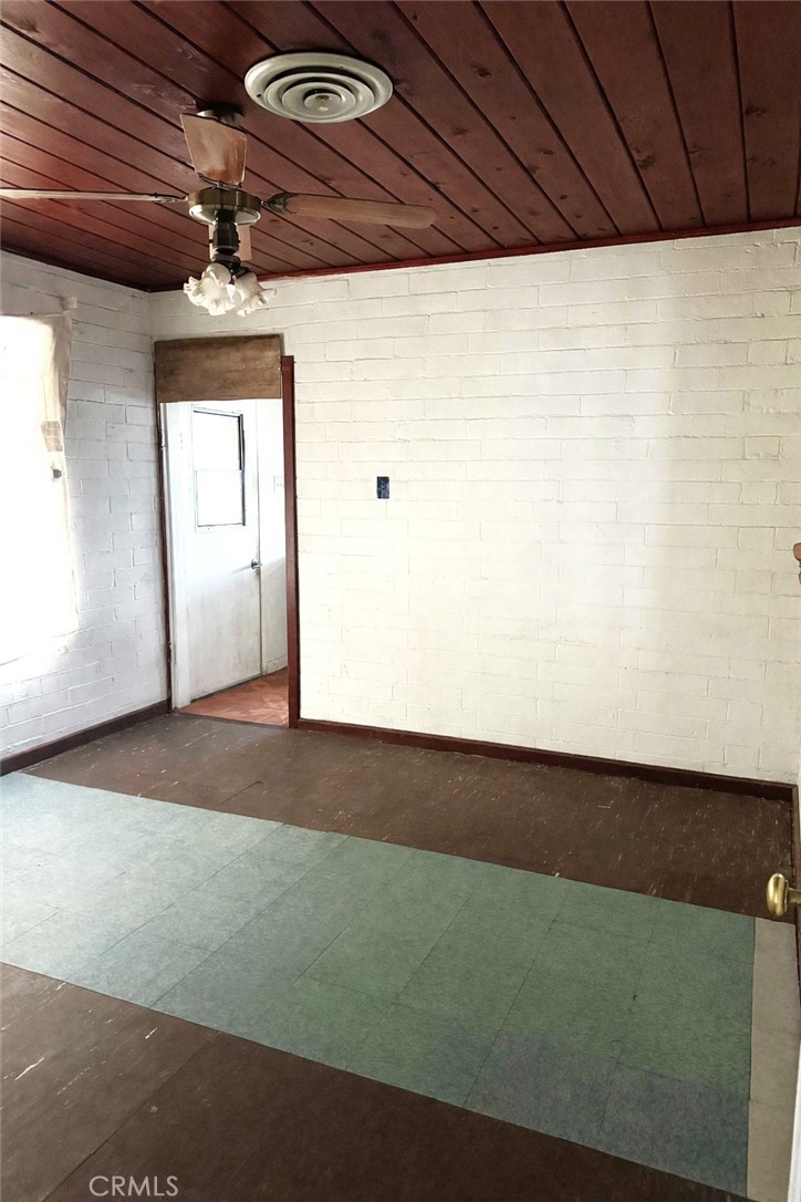 19859 Anahola Road Barstow, CA 92311 - Photo 3 of 14 a view of an empty room
